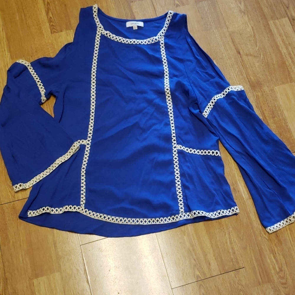Umgee gauze blue cold shoulder boho top L
